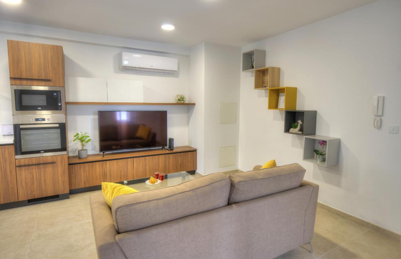 Spacious And Tastefully Furnished 2 Bedroom Apartment Ddif1-3 Gzira Exterior photo